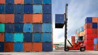 Crane service on port