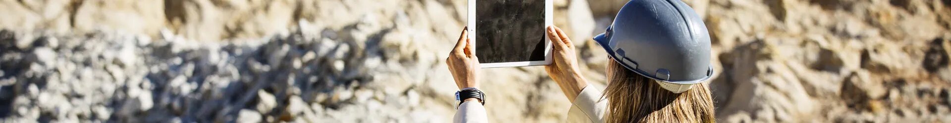 Mine worker with tablet