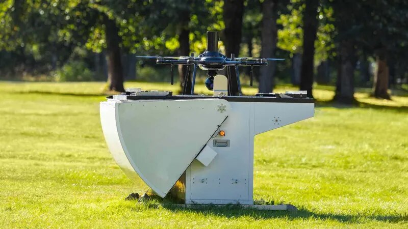 Drone with docking station
